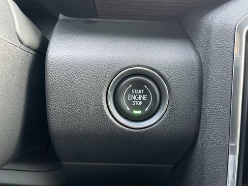 New 2026 GMC Acadia Denali w/ Super Cruise Package image 52