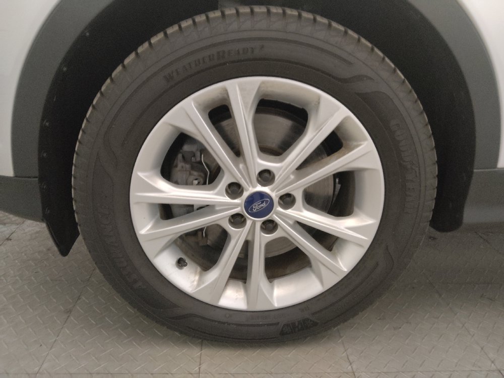 Used 2017 Ford Escape SE AWD/4WD image 31