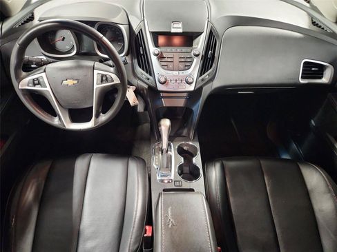 Used 2011 Chevrolet Equinox LT w/ Chrome Appearance Package FWD image 17