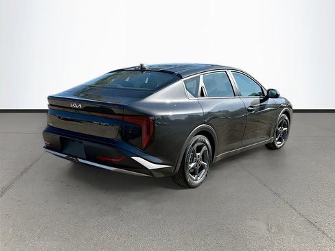 New 2025 Kia K4 LXS image 7