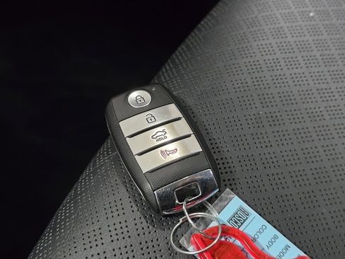 Used 2018 Kia Optima EX image 33