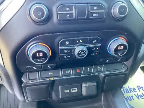 Used 2022 Chevrolet Silverado 1500 RST w/ LPO, Blackout Package AWD/4WD image 34
