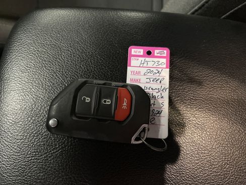 Used 2024 Jeep Wrangler Sport S image 24