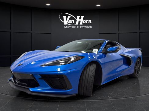 Used 2026 Chevrolet Corvette Stingray Coupe w/ Z51 Performance Package RWD image 3