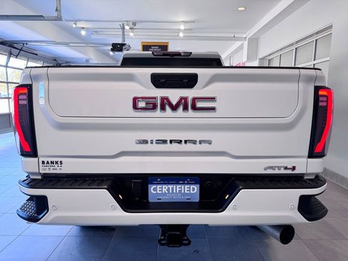 Certified 2025 GMC Sierra 2500 AT4 AWD/4WD image 6