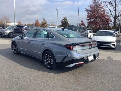 Used 2025 Hyundai Sonata SEL AWD/4WD image 8