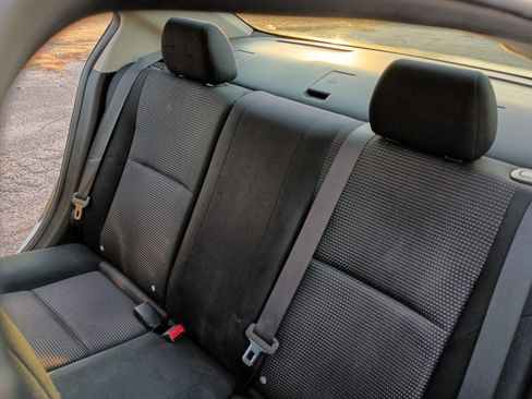 Used 2013 MAZDA MAZDA3 i SV w/ Convenience Pkg image 11