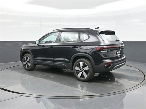 New 2026 Volkswagen Taos S image 5
