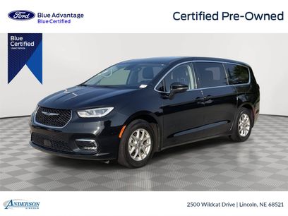 Used 2023 Chrysler Pacifica Touring-L