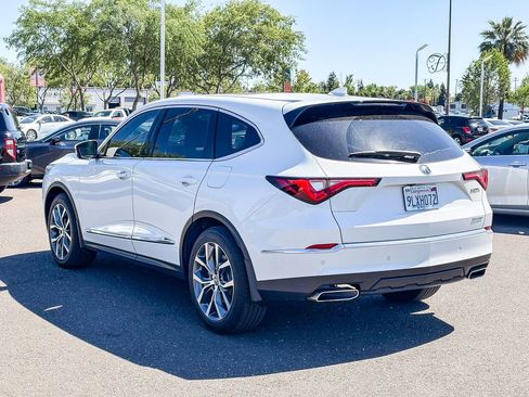 Used 2022 Acura MDX SH-AWD w/ Technology Package image 2
