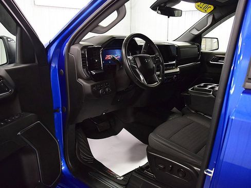 Used 2022 Chevrolet Silverado 1500 RST w/ Z71 Off-Road Package image 15