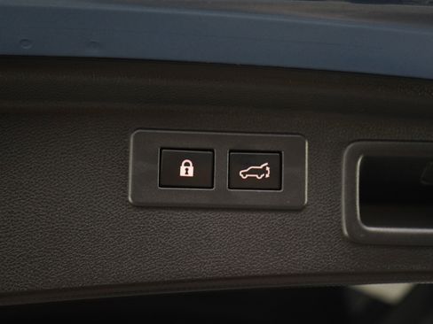 Used 2019 Subaru Forester Touring w/ Popular Package #3 AWD/4WD image 17