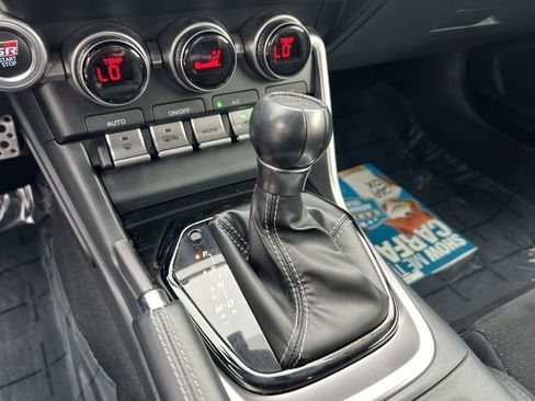 Used 2023 Toyota GR86 Premium RWD image 18