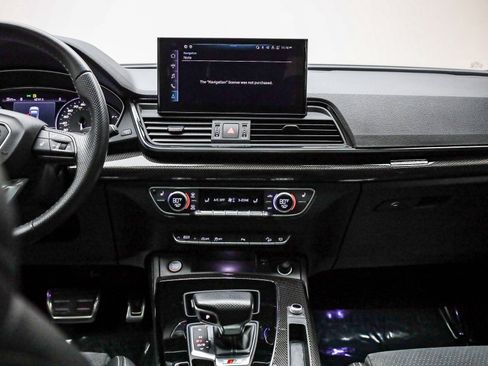 Used 2022 Audi SQ5 Premium image 14