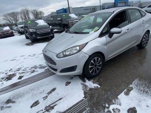 Used 2015 Ford Fiesta S FWD image 7