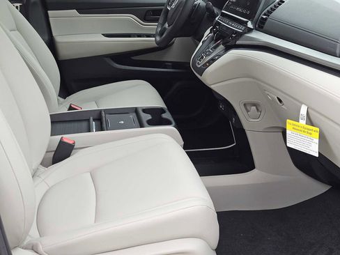 New 2026 Honda Odyssey EX-L image 13
