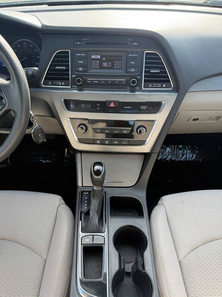 Used 2017 Hyundai Sonata SE FWD image 38