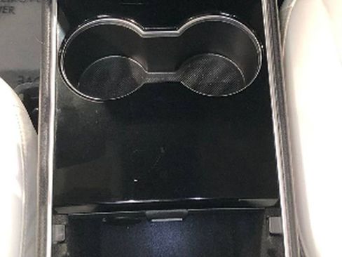 Used 2021 Tesla Model Y Long Range image 34