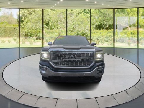 Used 2017 GMC Sierra 1500 SLT w/ SLT Premium Package image 2