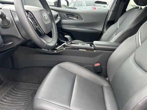 Used 2025 Toyota Prius Limited image 11