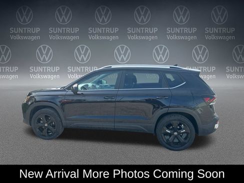 Used 2025 Volkswagen Taos SEL w/ Black Wheel Plus Package AWD/4WD image 3