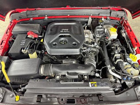 Used 2020 Jeep Wrangler Sport AWD/4WD image 31