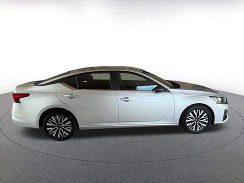 Used 2026 Nissan Altima 2.5 SV FWD image 16