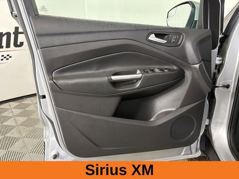 Used 2018 Ford Escape SEL image 9