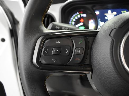 Used 2024 Jeep Wrangler Unlimited AWD/4WD image 33