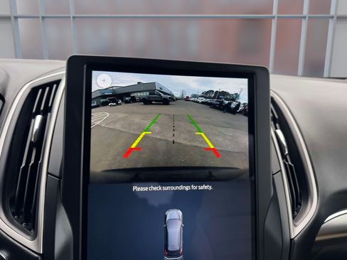 Used 2022 Ford Edge SEL w/ Convenience Package image 29