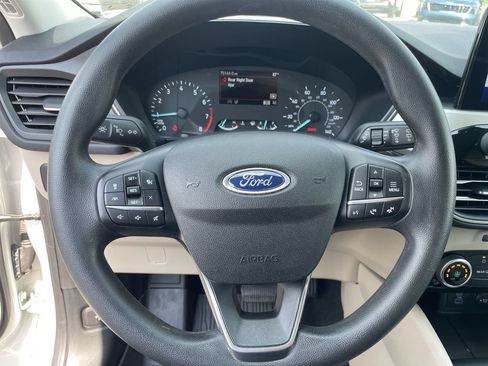 Used 2022 Ford Escape SE AWD/4WD image 16