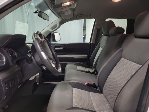 Used 2016 Toyota Tundra SR5 image 12