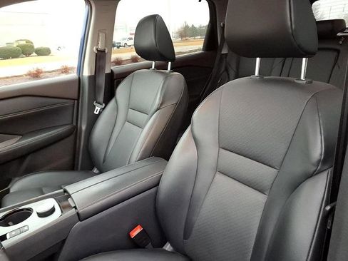 Used 2023 Nissan Rogue SV w/ SV Premium B Package image 16