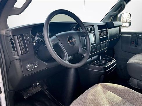 Used 2019 GMC Savana 2500 image 12