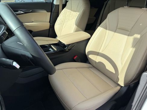 Used 2025 Buick Envision Preferred image 34