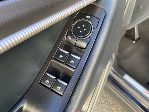 Used 2025 Ford Explorer ST-Line w/ ST-Line Street Pack image 28