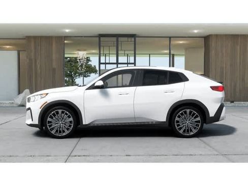 New 2027 BMW X2 xDrive28i AWD/4WD image 5