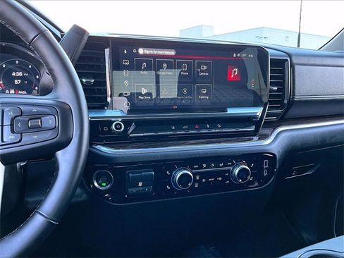 Used 2025 GMC Sierra 2500 SLE w/ SLE Value Package; image 17