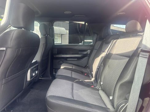 Used 2019 Ford Expedition XLT RWD image 10
