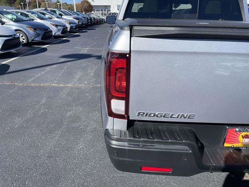 Used 2019 Honda Ridgeline RTL-E image 16