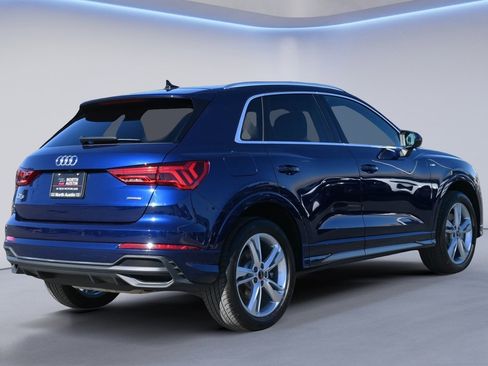 Used 2022 Audi Q3 2.0T Premium Plus w/ Premium Plus Package image 2