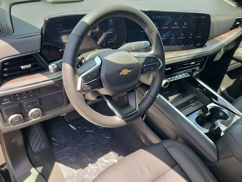 New 2026 Chevrolet Suburban LT w/ Comfort Package RWD image 21