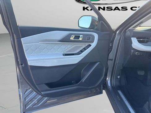 New 2026 Ford Explorer Platinum w/ LUX Leather Package image 28