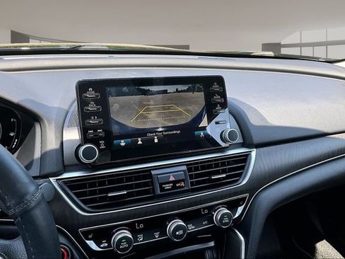 Used 2020 Honda Accord EX image 14