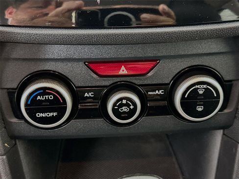 Used 2022 Subaru Crosstrek 2.0i AWD/4WD image 9