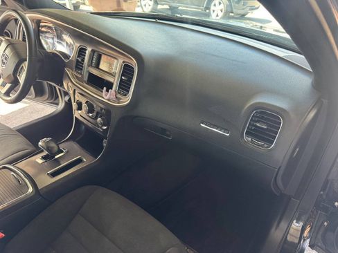 Used 2013 Dodge Charger SE w/ Connectivity Group RWD image 11