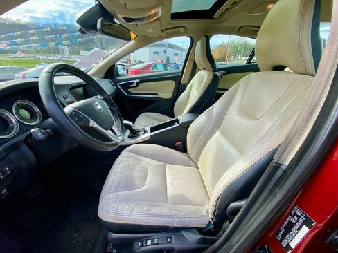 Used 2013 Volvo S60 T5 image 16