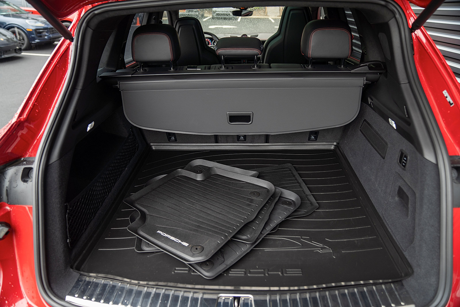 Certified 2025 Porsche Cayenne GTS AWD/4WD image 24