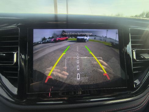 Used 2025 Dodge Durango GT AWD/4WD image 19