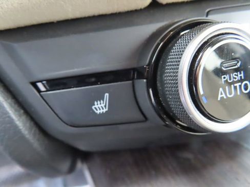 Used 2018 Honda Clarity Touring image 31